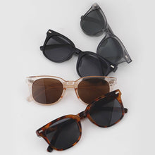 Load image into Gallery viewer, Classic Square Sunglasses